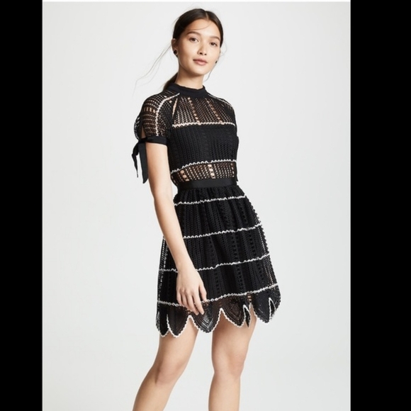 Self-Portrait Crochet Scallop Hem Short Sleeved Pocket Mini Dress NWOT - Picture 1 of 16